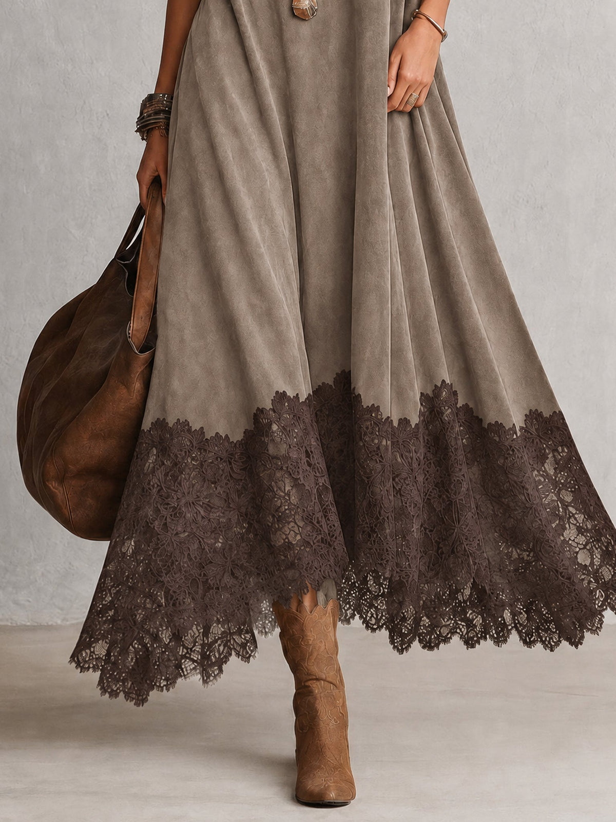 Porzia vestido largo efecto ante color topo con bajo de encaje