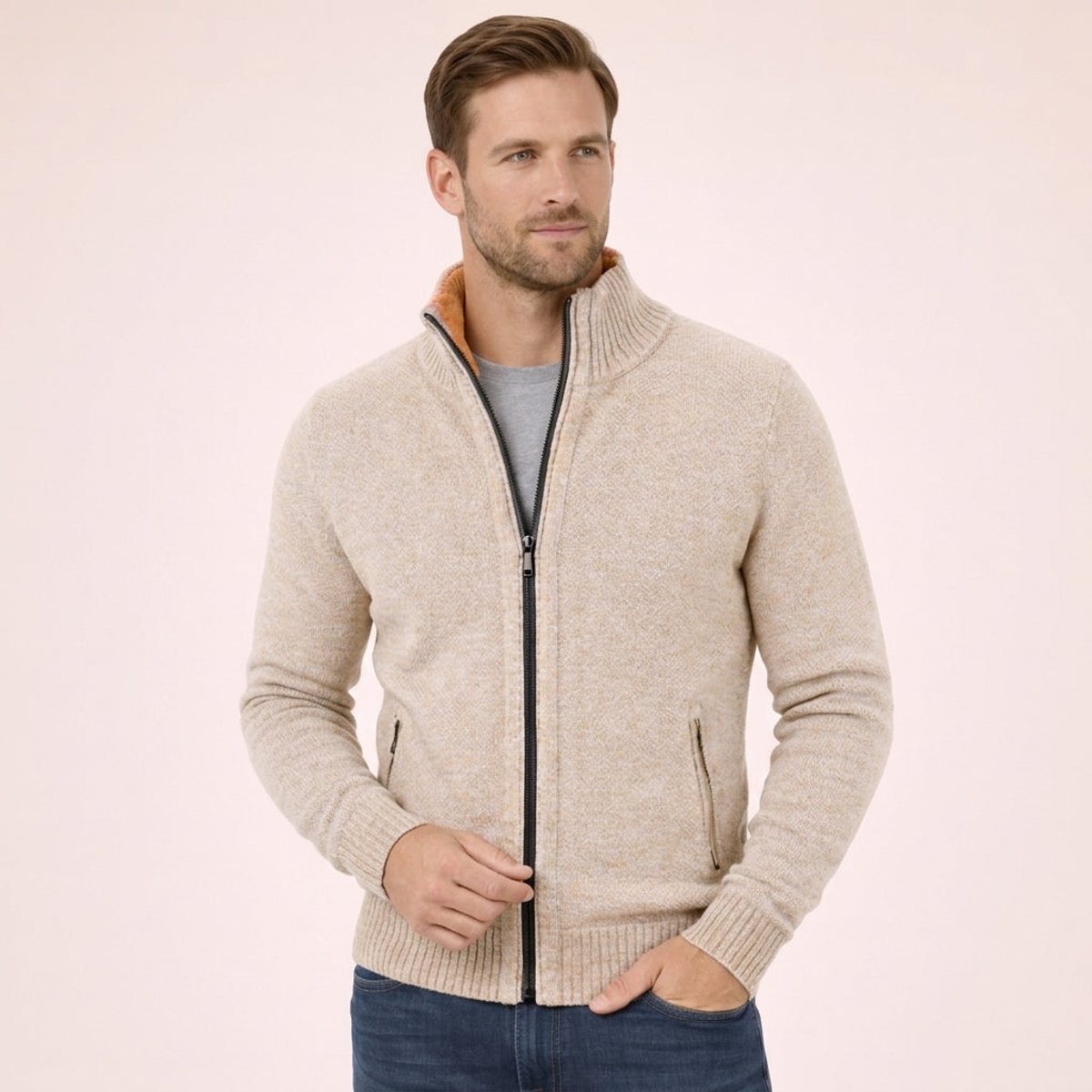 Caleb chaqueta de punto con cremallera en beige