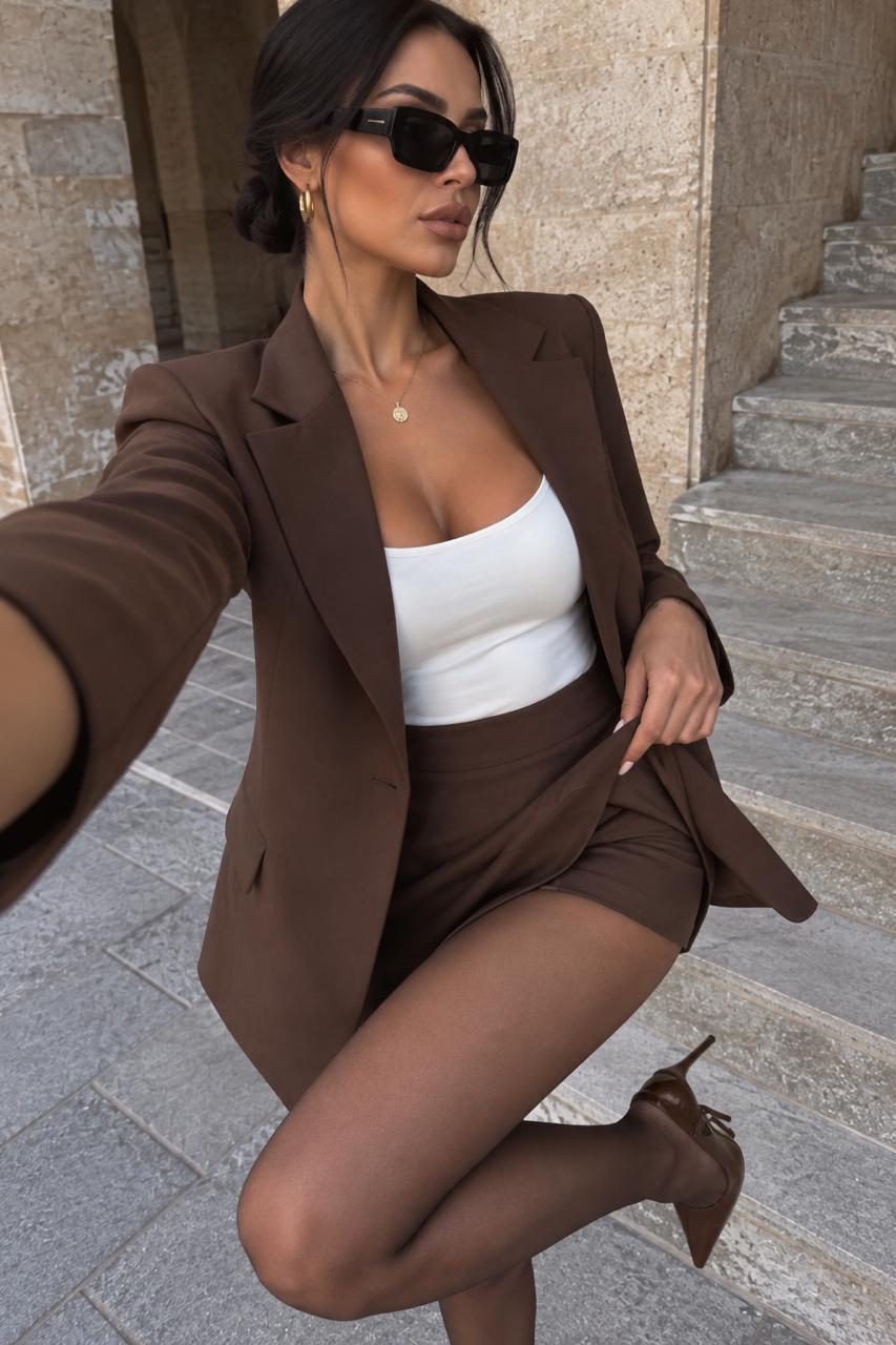 Conjunto Falda Pantalón, Body y Chaqueta