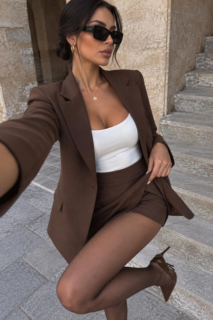 Conjunto Falda Pantalón, Body y Chaqueta