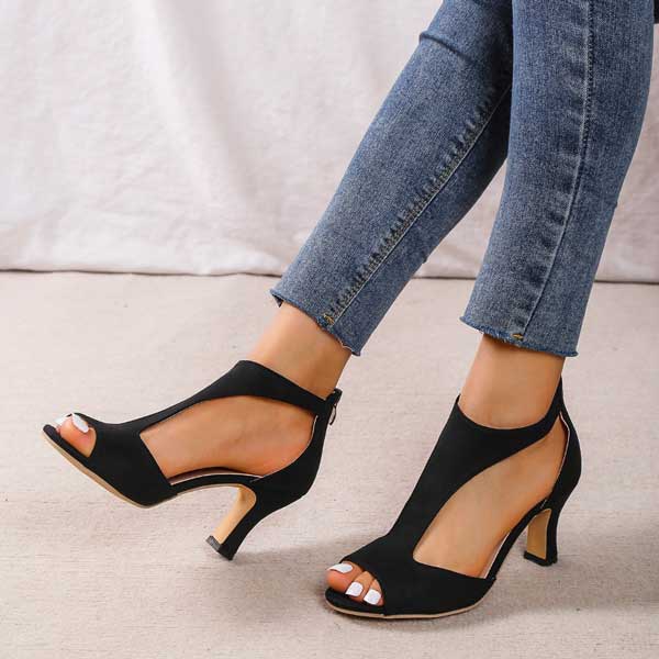 Aurelia sandalias look