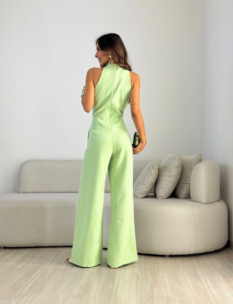 Jimena mono halter verde claro de pierna ancha