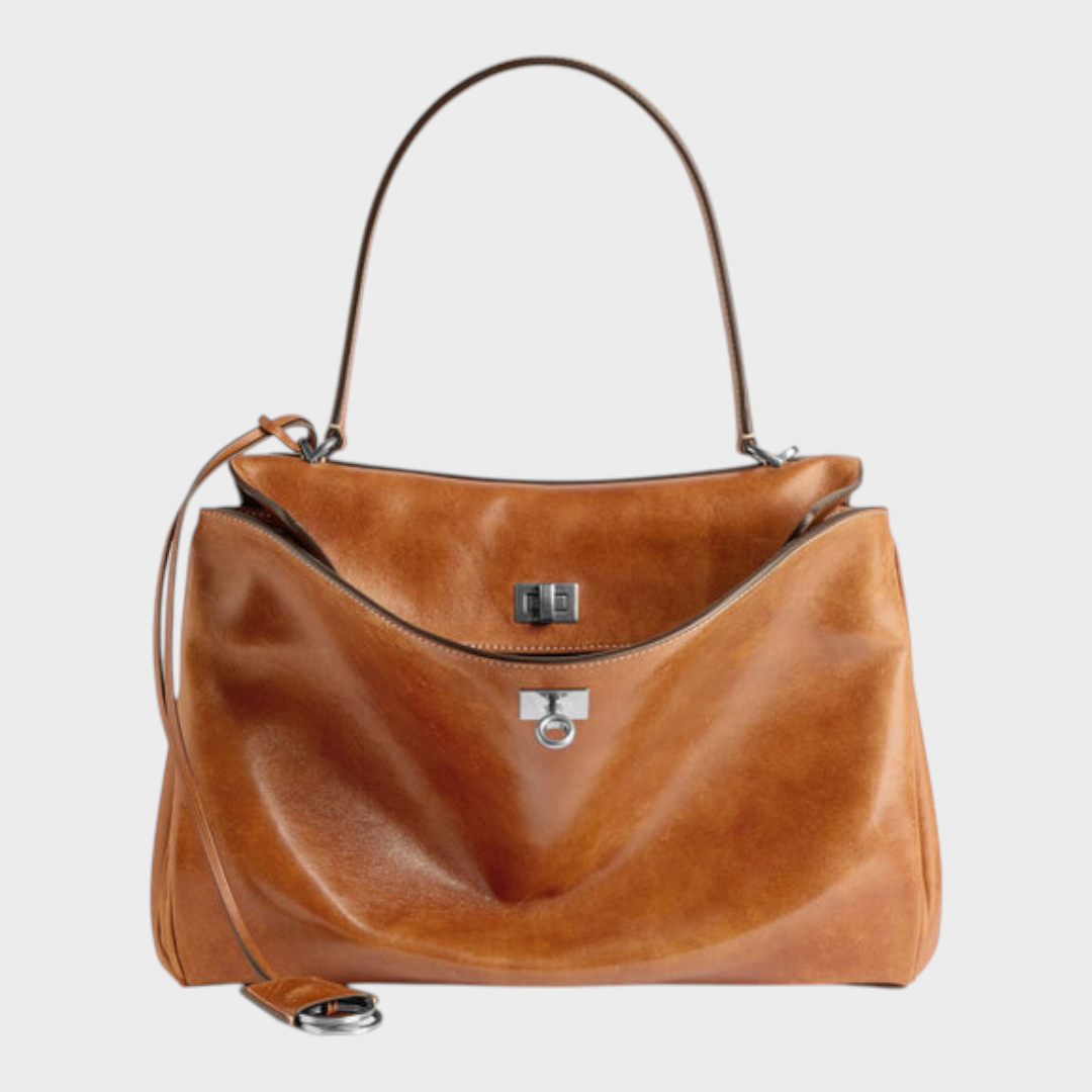 Lidia bolso de piel minimalista marrón dorado con herrajes plateados