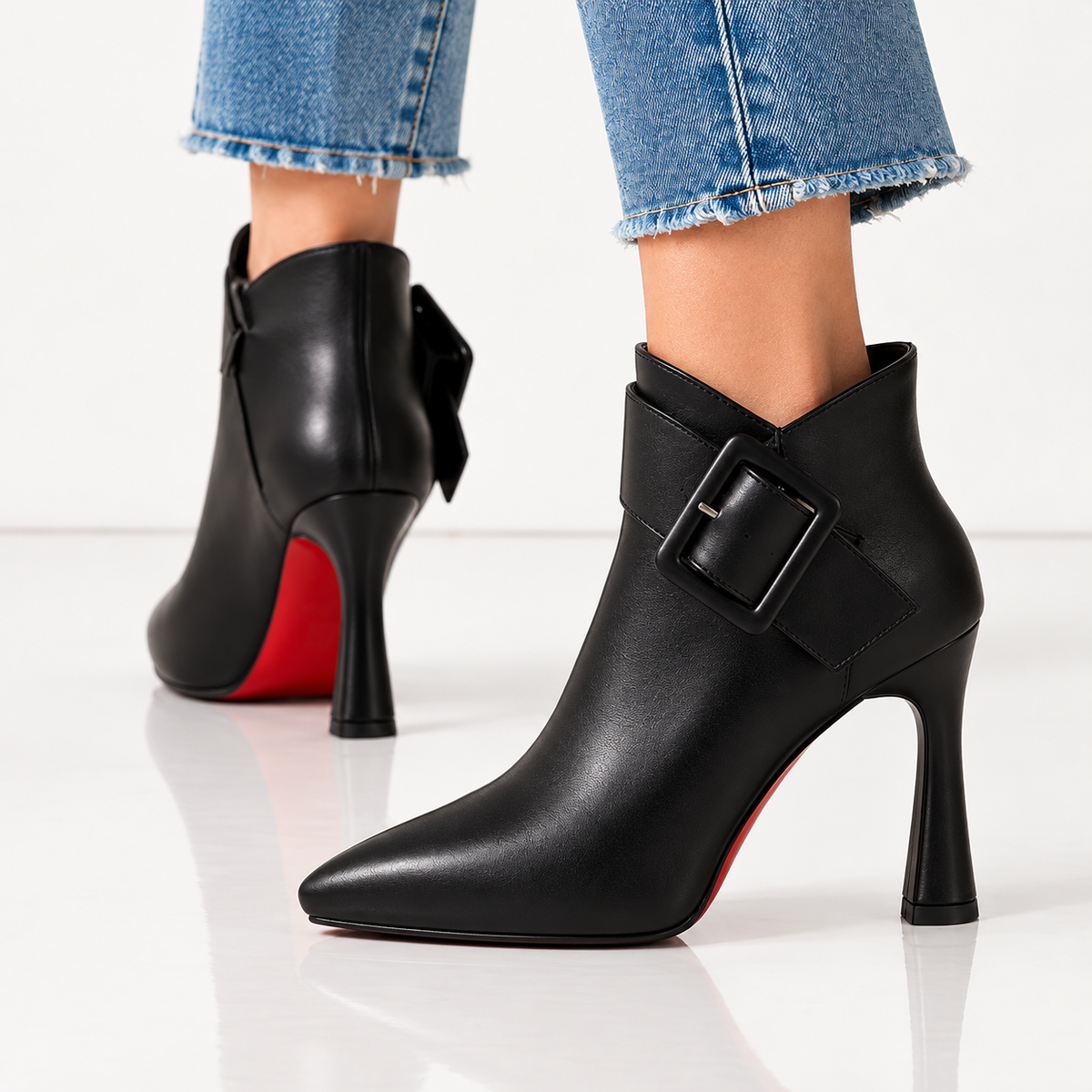 Botines Lina negros puestos con vaqueros