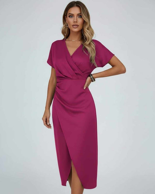 Lola vestido midi cruzado fucsia con drapeado en la cintura