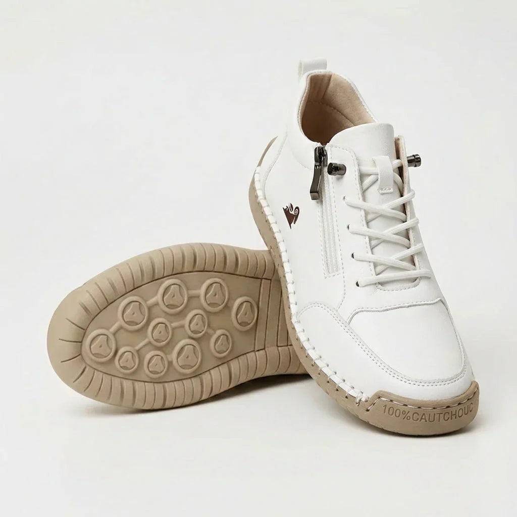 Camila zapatillas puestas
