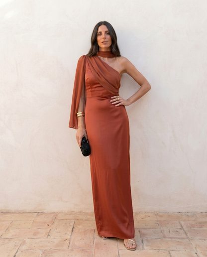 Vestido Noa terracota, vista de cuerpo entero