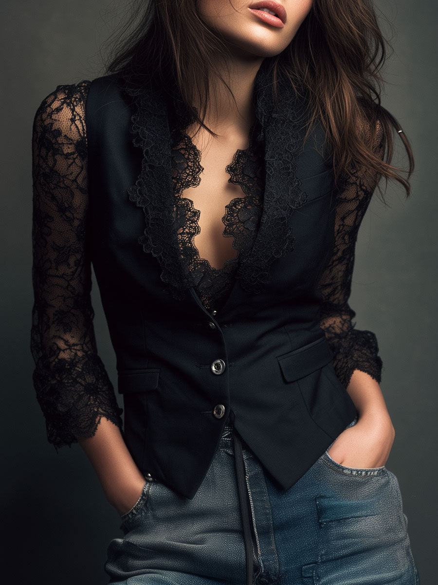 Noelia blazer negro entallado con mangas de encaje
