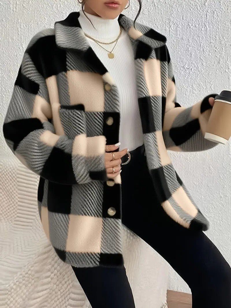 Olivia chaqueta teddy de cuadros negro y crudo, abierta
