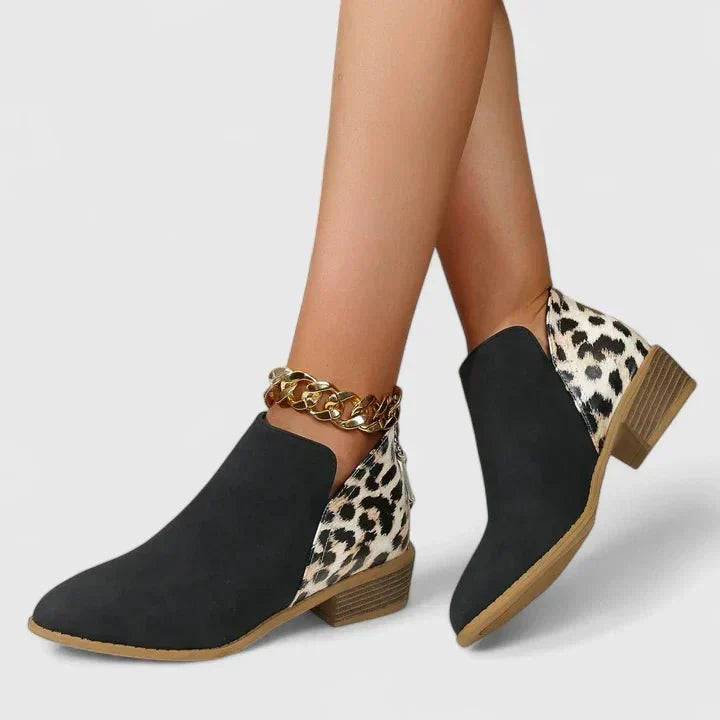 Rosa botines negros con detalle leopardo