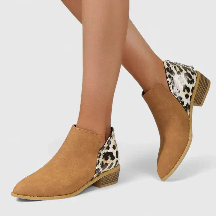 Rosa botines marrones con detalle leopardo